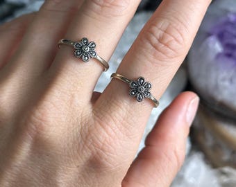 マーカサイトフラワーリング:925スターリングシルバーアンティーク マーカサイトフラワーリング:925スターリングシルバーアンティーク