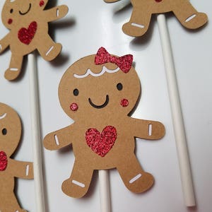 Gingerbread cupcake toppers. Gingerbread man cupcake toppers, gingerbread party, gingerbread decorations, christmas cupcake toppers