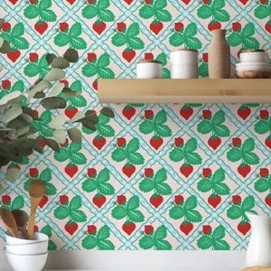 Carta da parati Strawberry Patch in rosa e blu