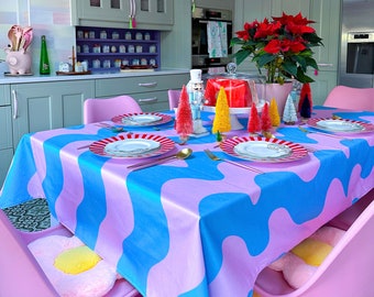 Sorbet Dreams Luxury Cotton Tablecloth with Wavy Pattern