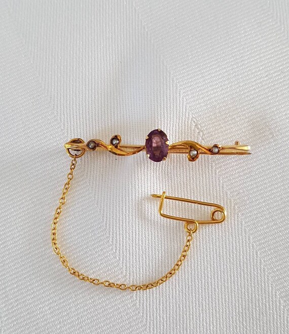 Antique 9K Gold and Amethyst Bar Pin Brooch with S