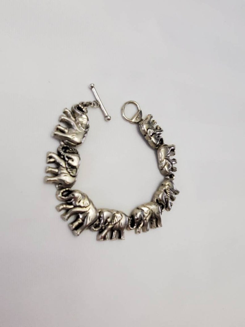 Elephant Link Toggle Bracelet Walking Elephant