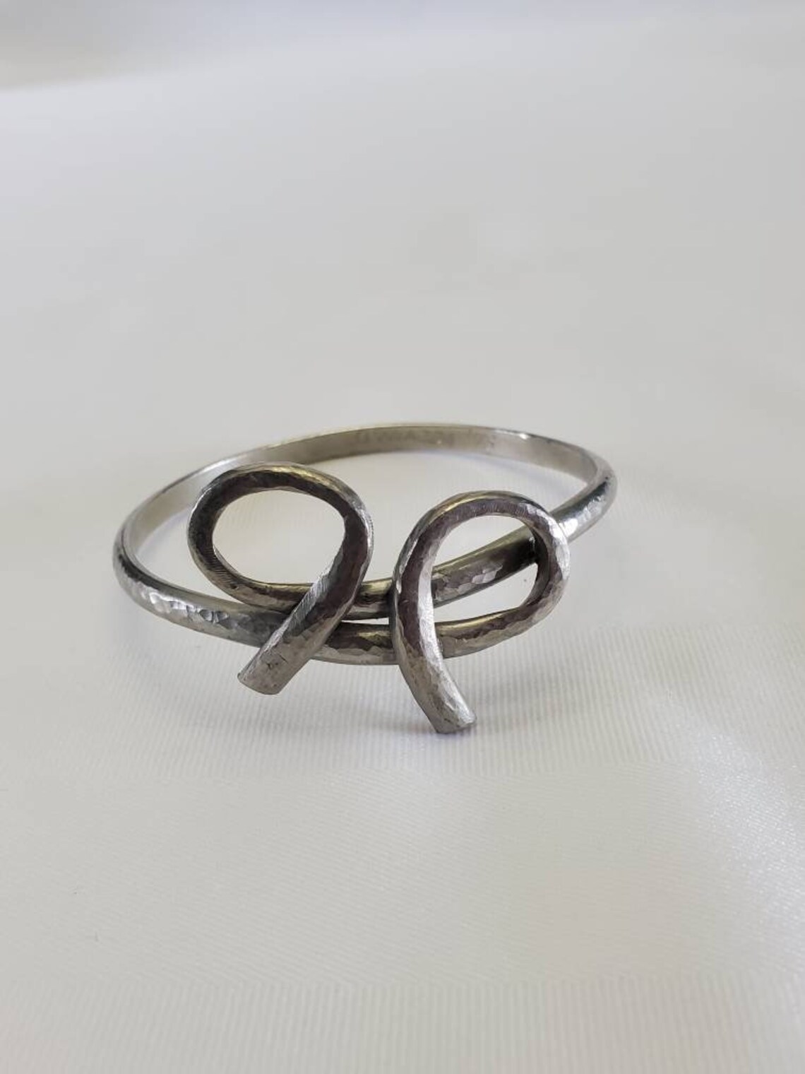 Pewter Bow Bangle Bracelet Pewter Bangle Pewter Jewelry Etsy