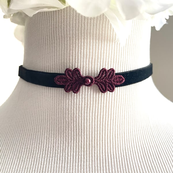 The Zarah Choker- Burgundy Leaf Cluster Choker, Embroidery Clasp Choker, Emerald Choker, velvet choker