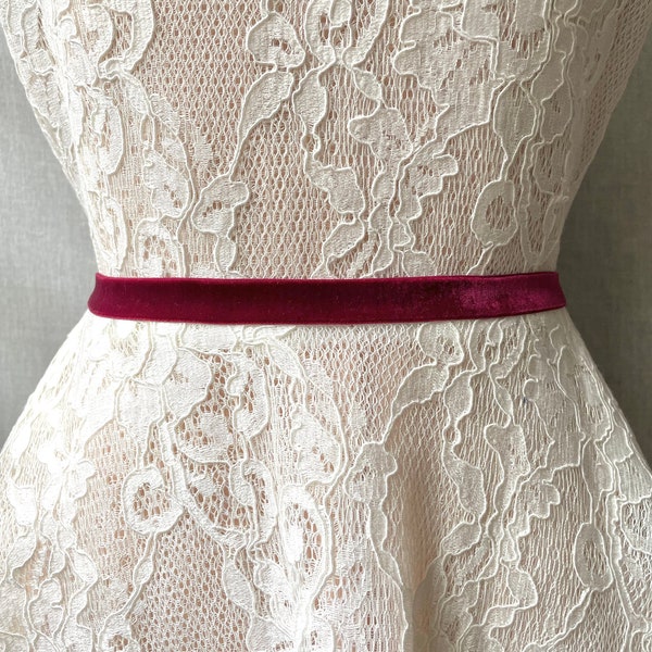 Burgundy Velvet Elastic Bridal/Bridesmaid Belt - 5/8"