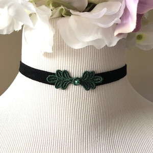 The Zarah Choker- Forest Green Leaf Cluster Choker, Embroidery Clasp Choker, Emerald Choker, velvet choker