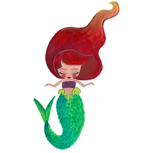 Puede incluir: Una sirena con el pelo largo rojo y una cola verde. Lleva un top morado y tiene los ojos cerrados.