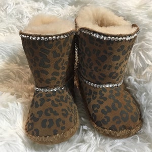 Lv ugg boots Kids • 8-2.5 • - Kallos Belle Personalised