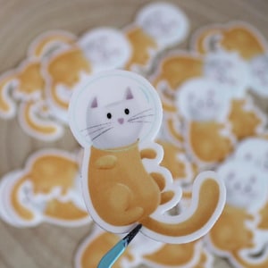 Astronaut cat sticker | Cute space kitty design | Waterproof vinyl sticker for laptops, water bottles and cat lovers