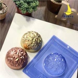 Geometric Sphere Mold
