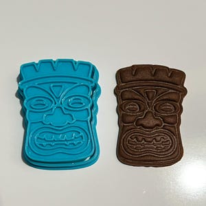 Tiki Embosser Cutter