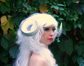 Silver sheep horn headband. Horn headpiece. Cosplay horns. Spirit halloween devil horns. horned headband. ram horns