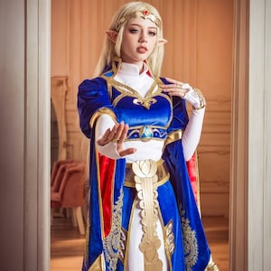 Princess Zelda blue royal cosplay dress from Breathe of The Wild