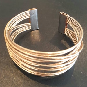 Vintage gold colored Cuff Bracelet. 1970s Vintage Bracelet, Gold Cuff, Wire Gold Cuff Vintage Bracelet, Mesh Vintage Cuff Bracelet, Vintage
