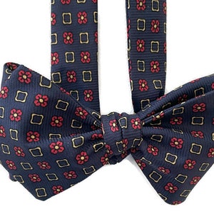 Men&#39;s Silk Bow Tie - Blooming - One-of-a-Kind, Self-tie - Free Shipping