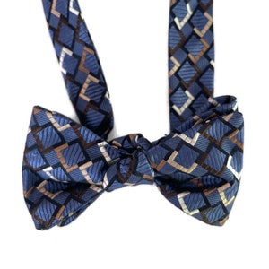 Silk Bow Tie - Town & Country - One-of-a-Kind, Handcrafted - Pre-tied or  Self-tie