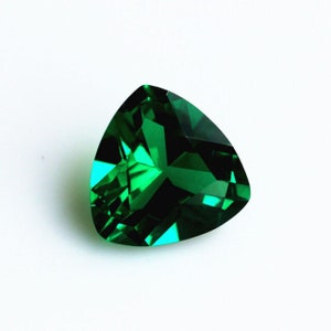 Lab Grown Emerald 6mm Trillion Cut Lot of 1 gemstone