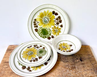 Vintage Coral Stone Bali  Retro floral print plates & Bowl Fuji Japan serving for 2