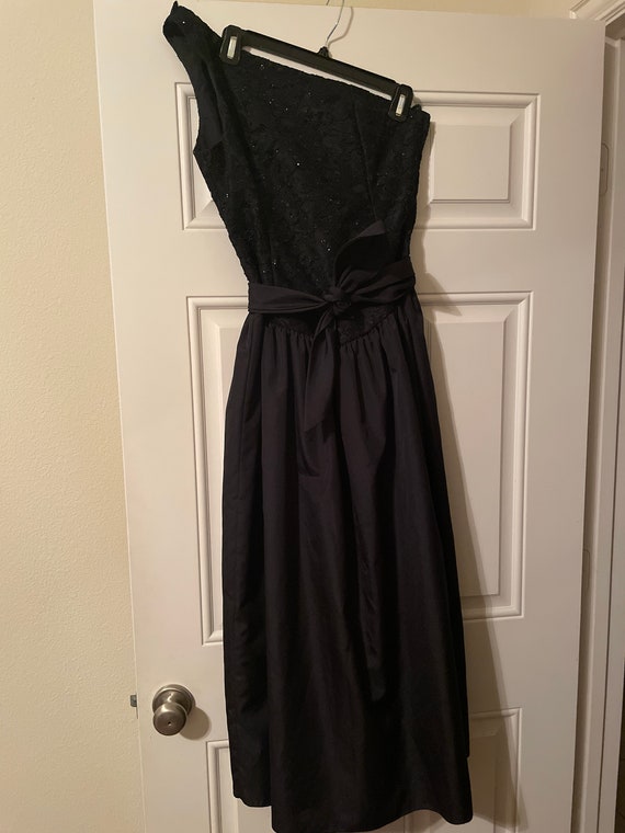 Beautiful Black Formal Dress - image 1