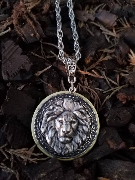 Etsy lion necklace discount