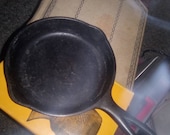 Wagner Ware Sydney 7-in cast iron skillet vintage antique cast iron skillet number 1053h