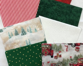 Country Christmas Themed Quilt Fabric Charm Pack