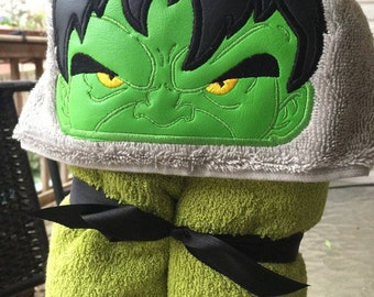 Personalized Embroidered Character Hooded Towel - Green Giant