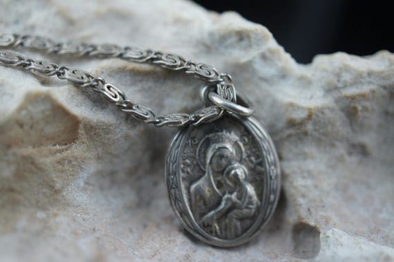 Pendentif Ancien En Argent Massif 925 - Style Art Déco / Nouveau - Médaille Religieuse - Occasion