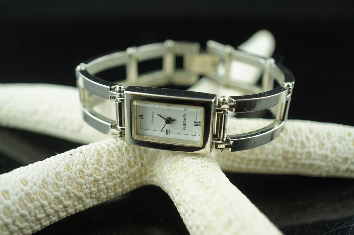 Vintage Gruen Wrist Quartz Japan Movt With Bracelet Silver - Etsy