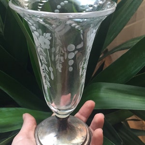 Hawkes Sterling 22 pwts Vase Crystal Chrystal Collectable Floral Design Pattern Art Glass Decor Brilliant American Cut