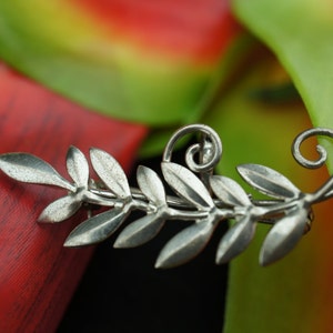Circa Floral Leaf Leaves Brooch Pin Pendent for Necklace Sterling 925 Art Nouveau vintage jewelry era 1940s Big modernist T-073
