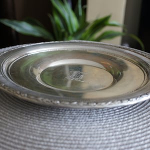 R. Wallace & Sons Sterling Silver Serving Dish Solid 925 Plate Vintage Bread Sandwich Serving Collectable 300 gr 1O&#39;&#39; Diameter Monogram HST1