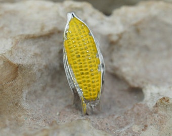 Sterling silver 925 Vintage Art Deco Vintage Enamel Corn on The Cob Thanksgiving Charm BEAU Jewelry Circa Minimalist Modernist Graceful *389