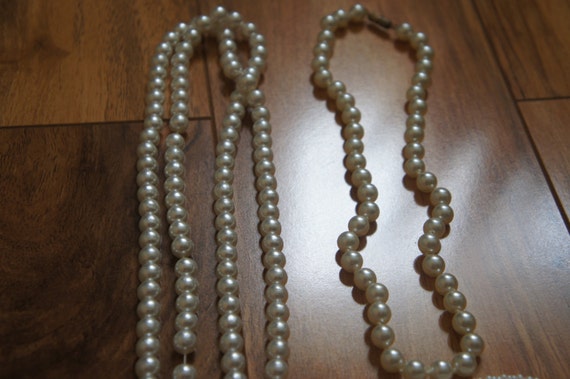 Estate Vintage Jewelry Necklace Set  Beaded  Hand… - image 2