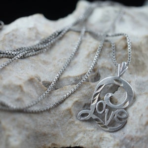STERLING SILVER 925 Vintage Art Deco Pendant Love Sterling silver Diamond Cut Jewelry Necklace chain box design Modernist st216