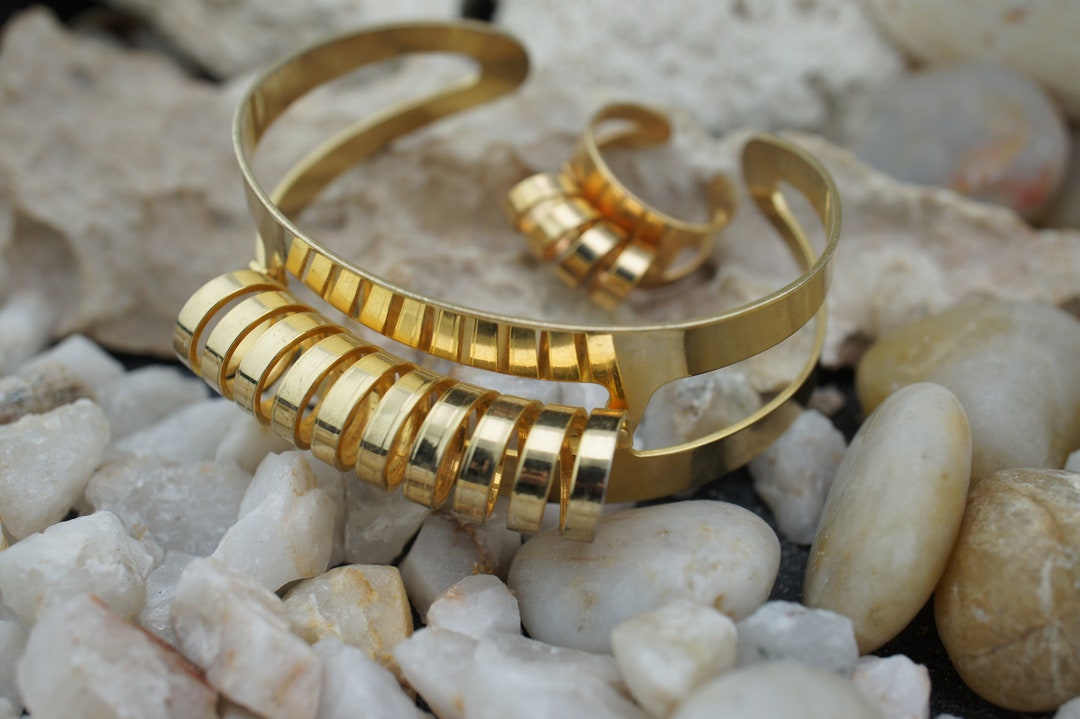 SARAH STRAUSSBERG Ivana Bangle Fine シルバー 好評 SARAH Ivana シルバー（Chunky Fine Bangle Ivana