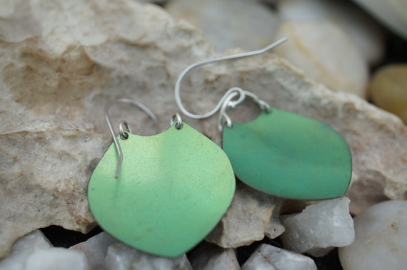 925 Sterling Silver Art Deco Jewelry Vintage Pierced Stud  Earrings Green Purple Drop Part Flower Leaves Leaf Enameled Circle Circa st1028 View 2