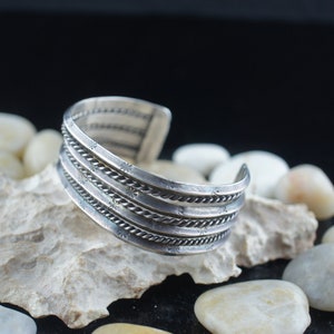 Sterling 925 Bracelet CB Vintage Jewelry Wide Bangle Cuff/Bracelet modernist craceful circa st347