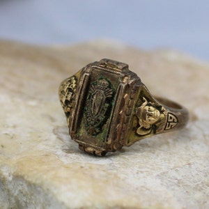 10K massief goud gele Josten 1959 High School Class North Ring Signet leeftijd patina 5 gram maat 5,5 vintage art deco-sieraden