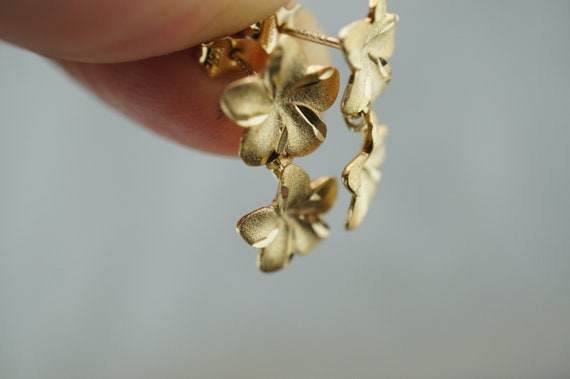 14k Solid Gold ARR Stud Earrings Yellow Flower tw… - image 6