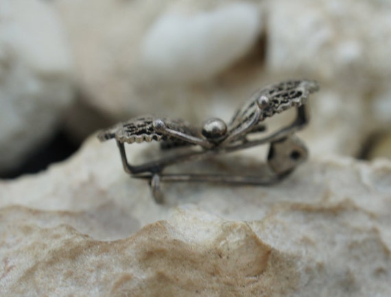 Broche En Argent Massif Filigrane Émaillé Papillon Début XXème - Occasion Vintage