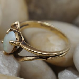 14k karat solid Yellow Gold Opal October Birthstone engagement Cocktail Ring collectable friendship size 5