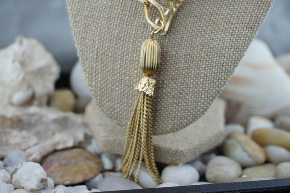 Vintage Art Deco Necklace Chain Gold Tone Big Rin… - image 6