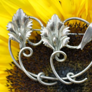 Circa Floral Brooch Pin Sterling Silver 925 Art Nouveau vintage jewelry era 1940s Big modernist circles T-081