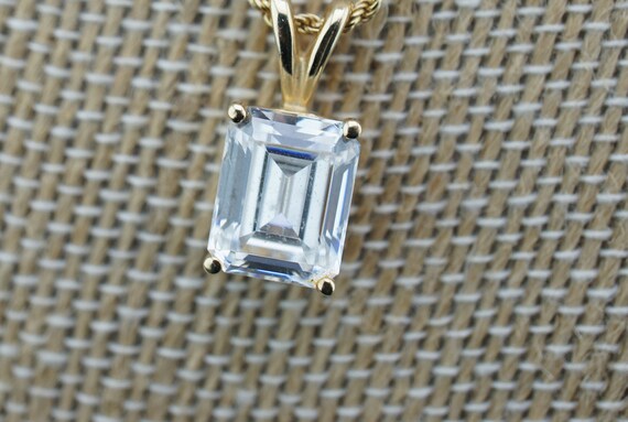 Solid Gold 14k Pendant Rectangle Aurora Borealis … - image 3