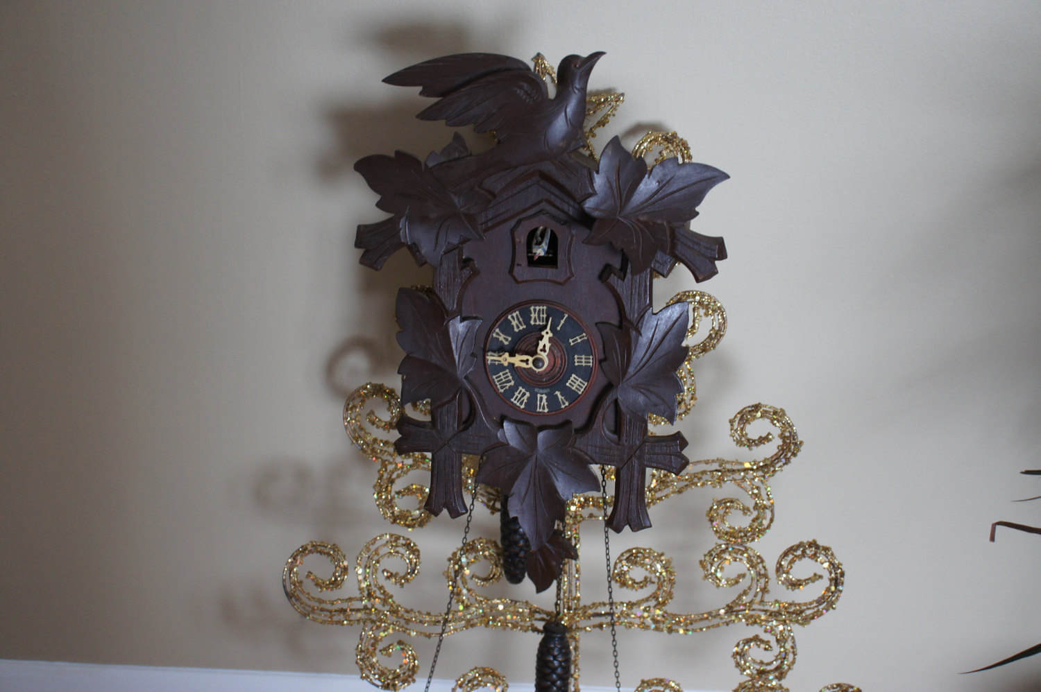 2 Vintage Antique Cuckoo Clock Pinecone Weights Marked 320 SCH Popularity