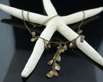 Vintage Art Deco collar cadena cuerda diseño cobre tono marrón gargantilla charms drops circa modernist gift aa13
