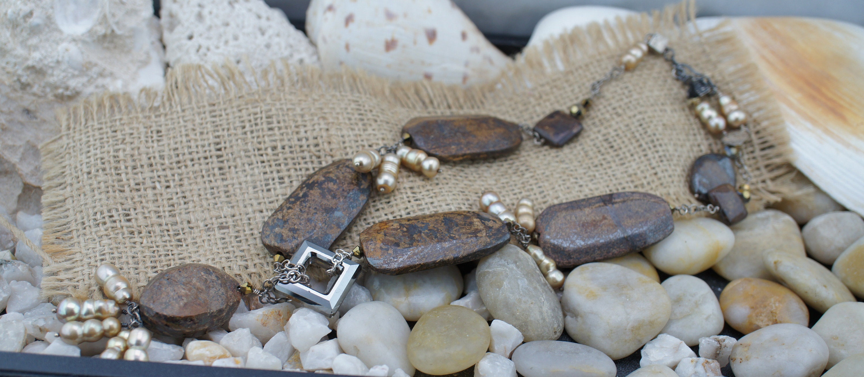 Sautoir vintage perles de culture sexy girl