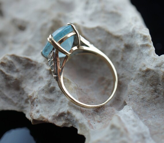 Vintage Solid 14k Yellow  Solid  Gold Ring light … - image 3