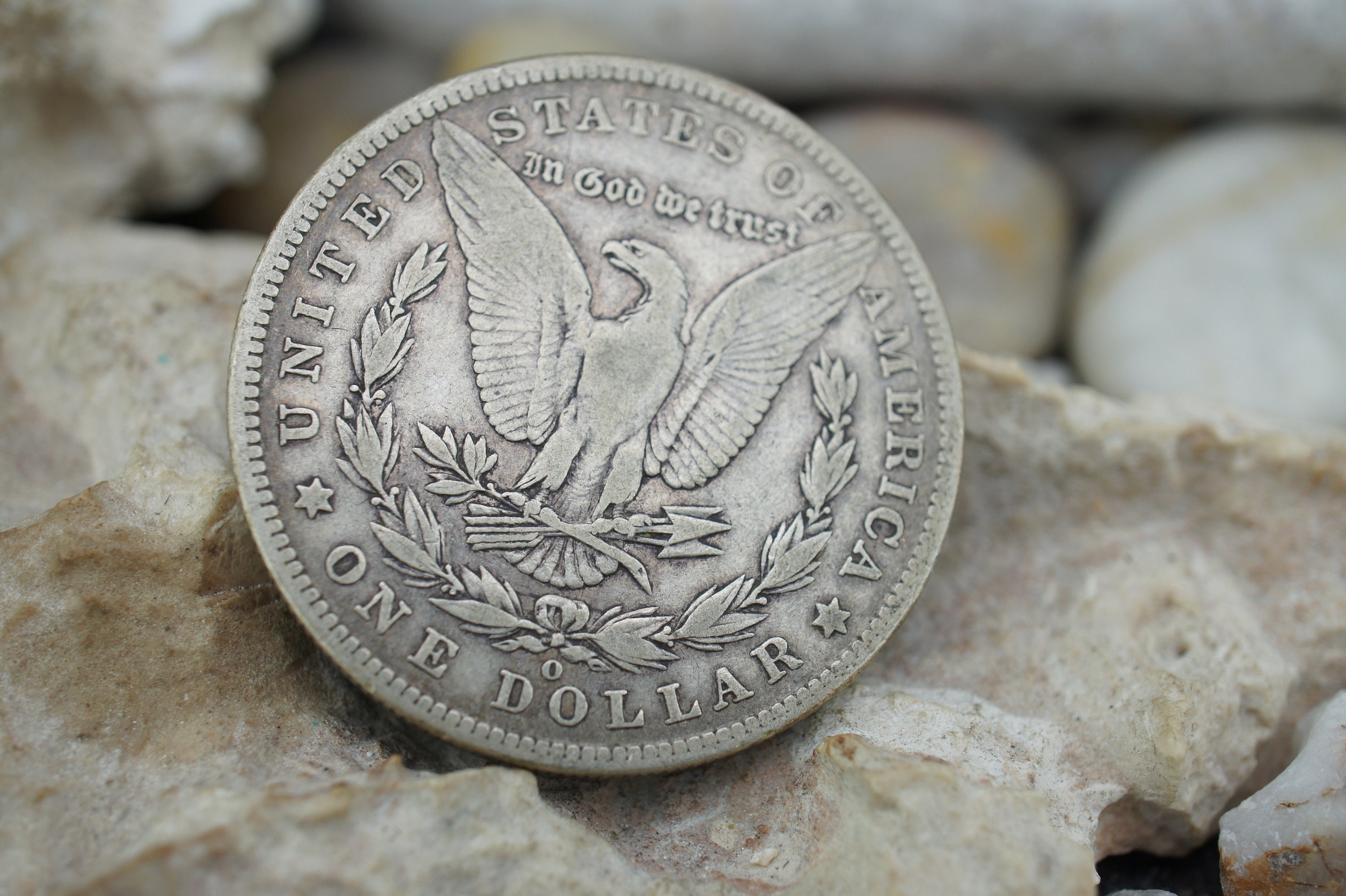 【＼(^^)／/-11/13 20:00】unico MOLN Bigfoot 1 oz .999 Fine Silver BU Round Sasquatch Intaglio